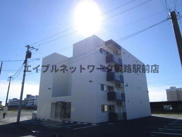 Liberta白金(リベルタシロガネ)の外観