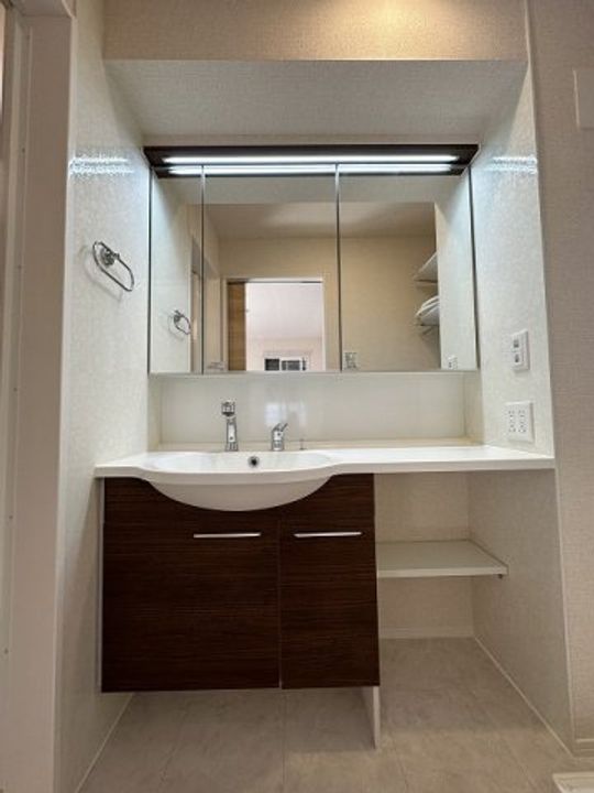 ル・ソレイユ/菅馬場の内装