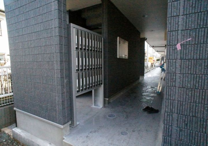 神奈川県海老名市中新田2(マンション)の賃貸物件の地図