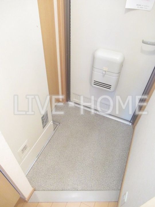 東京都練馬区中村南1(アパート)の賃貸物件の玄関