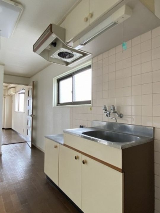 グランドシティ西新のキッチン