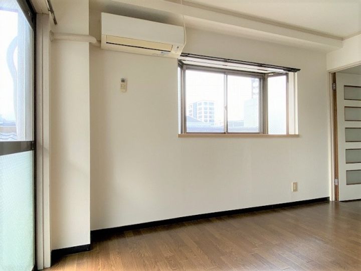 グランドシティ西新の内装