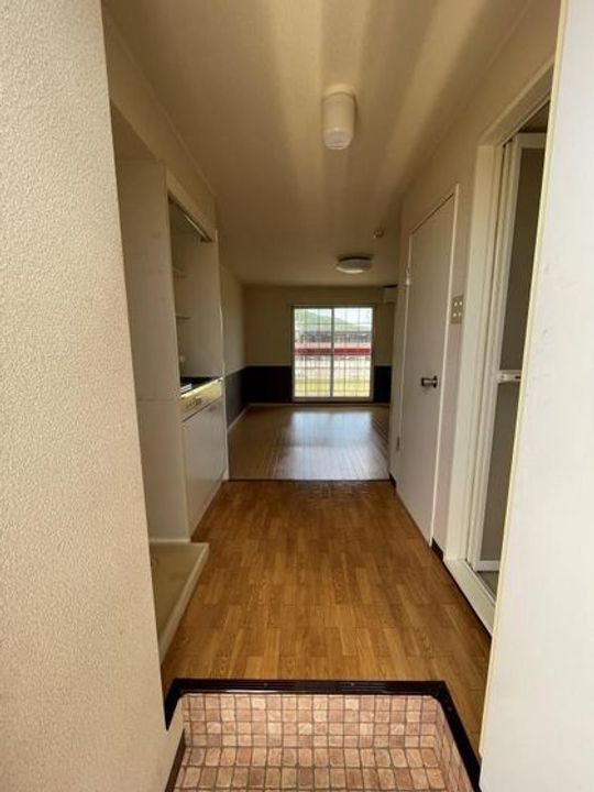 コーポサンライズの玄関