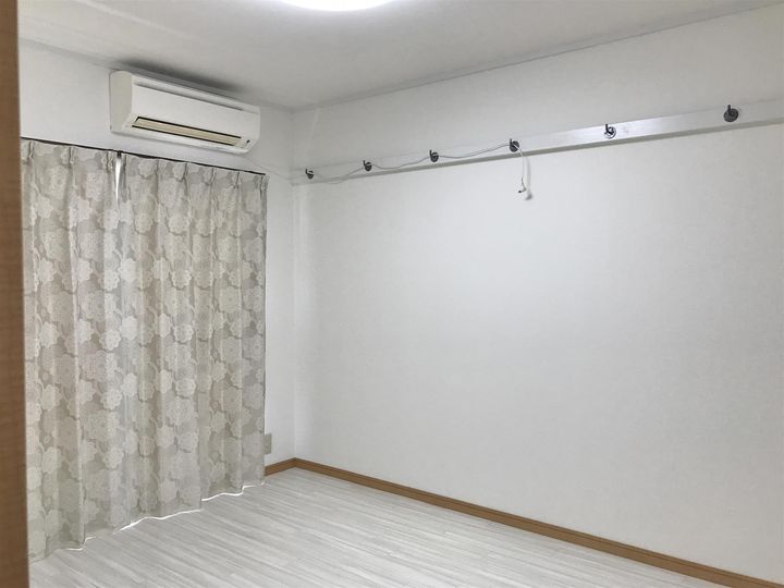 ドルチェヴィータ(Dolce Vita) Bの居間