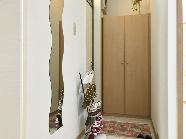 ドルチェヴィータ(Dolce Vita) Bの玄関