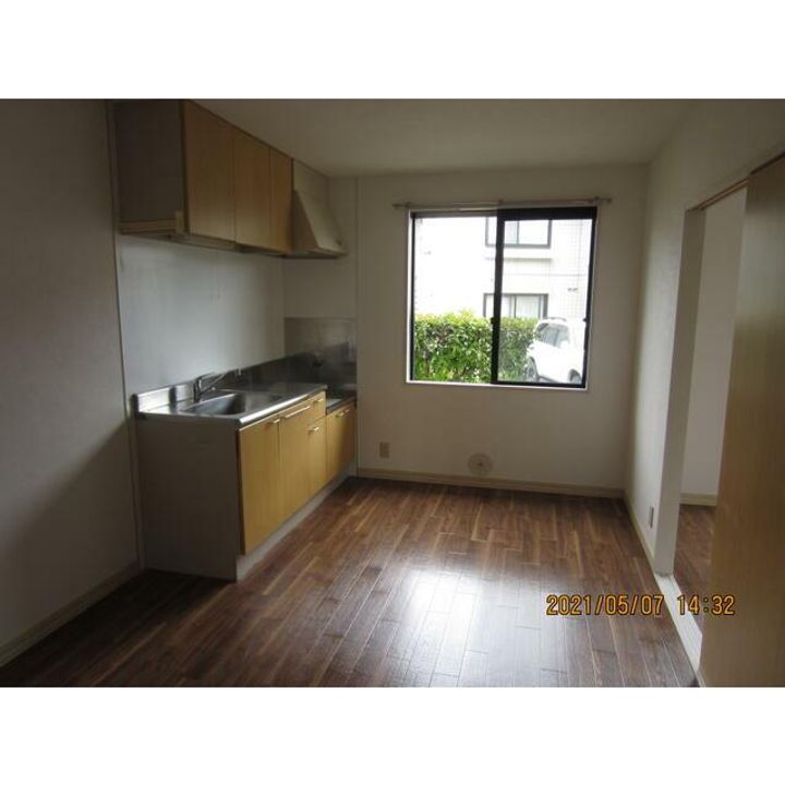 神奈川県藤沢市鵠沼海岸3(アパート)の賃貸物件の居間