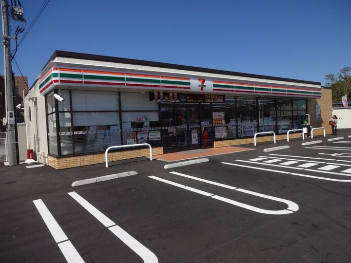 You.I ビルの周辺