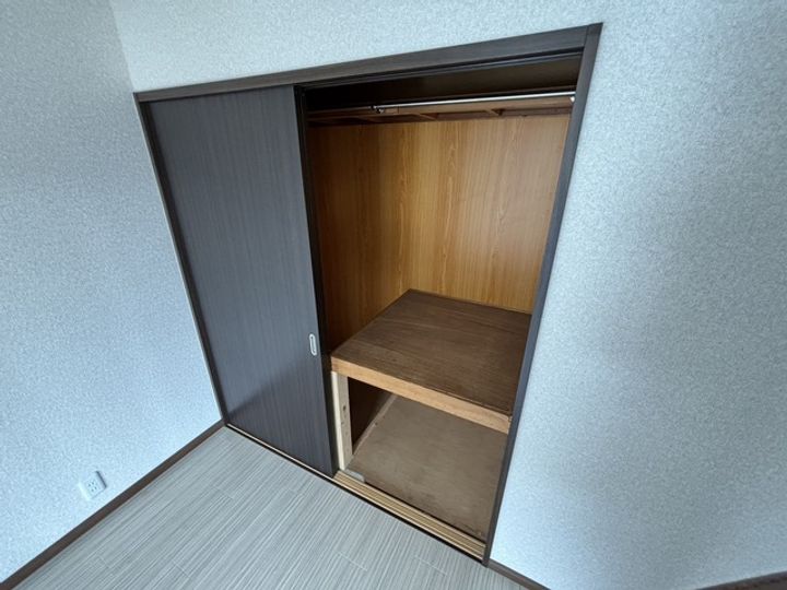 リバーサイドイトウIIの内装