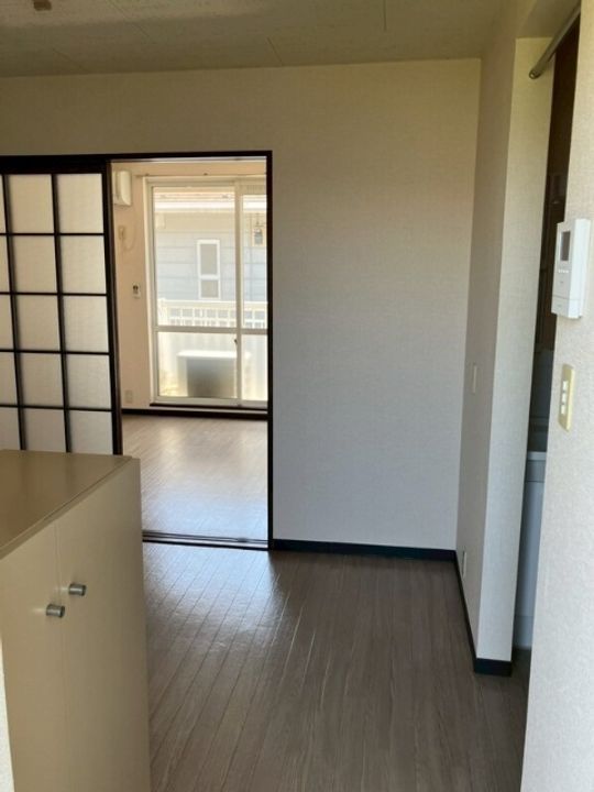 アーバン本庄Aの居間