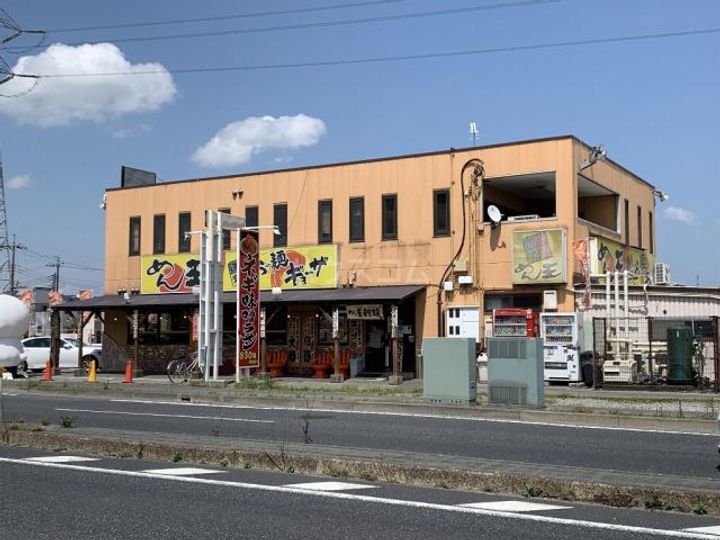 コニフェールIIの周辺