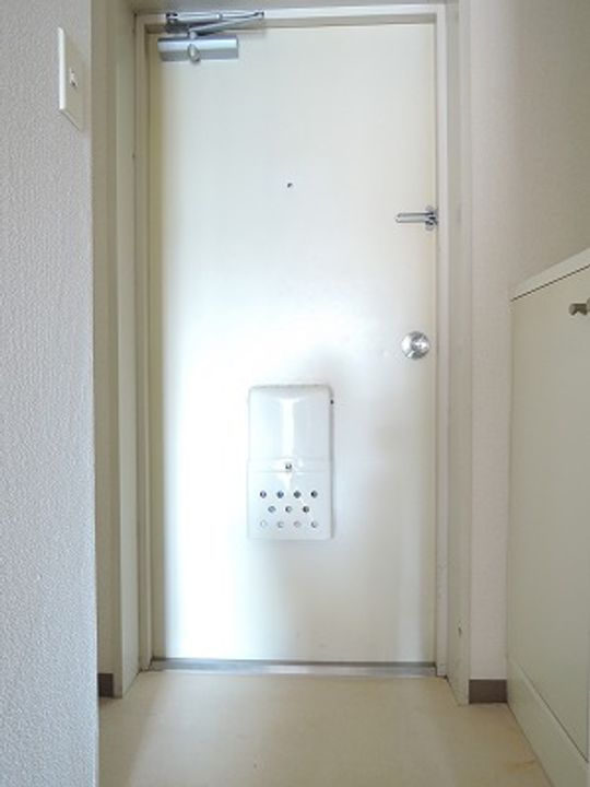東京都品川区平塚2(マンション)の賃貸物件の玄関