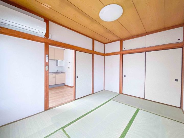 大谷ハイツの居間