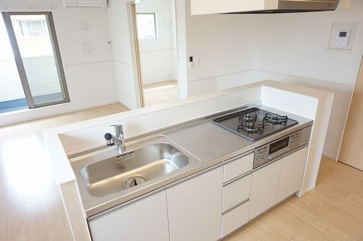 ファミーユ 川南のキッチン