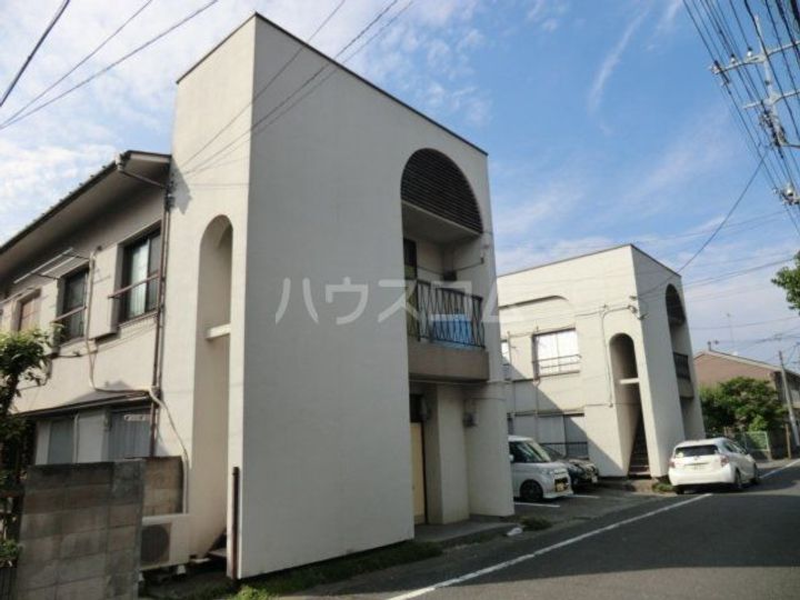 マンション青木の外観