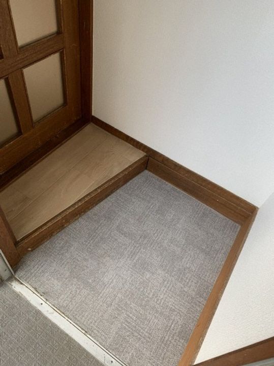 コスモハイツの玄関