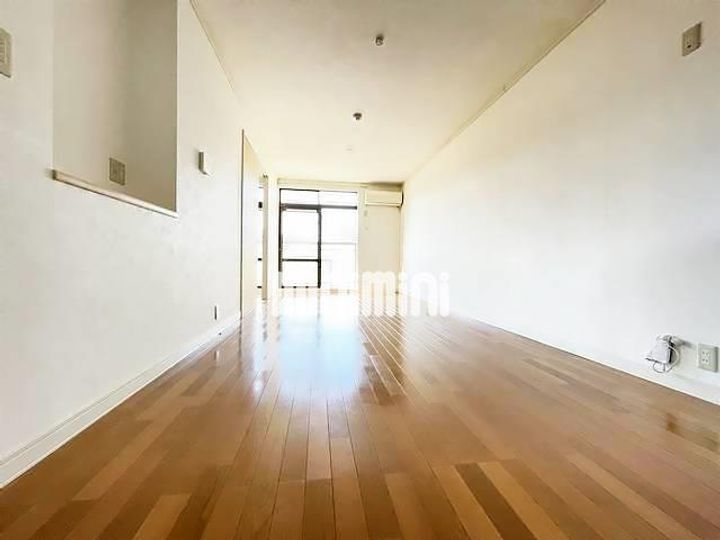 シティーハイムファミールA棟の居間