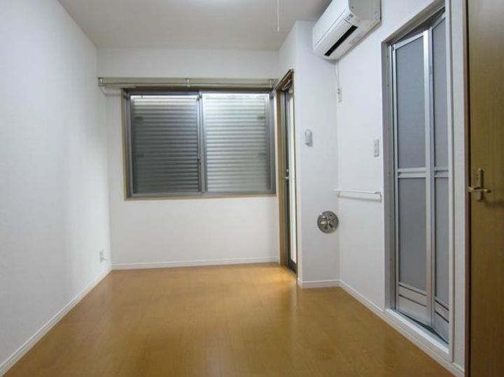 東京都中野区大和町2(マンション)の賃貸物件の居間