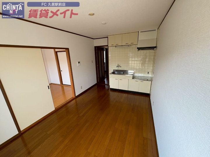 フラット立石 Bの居間