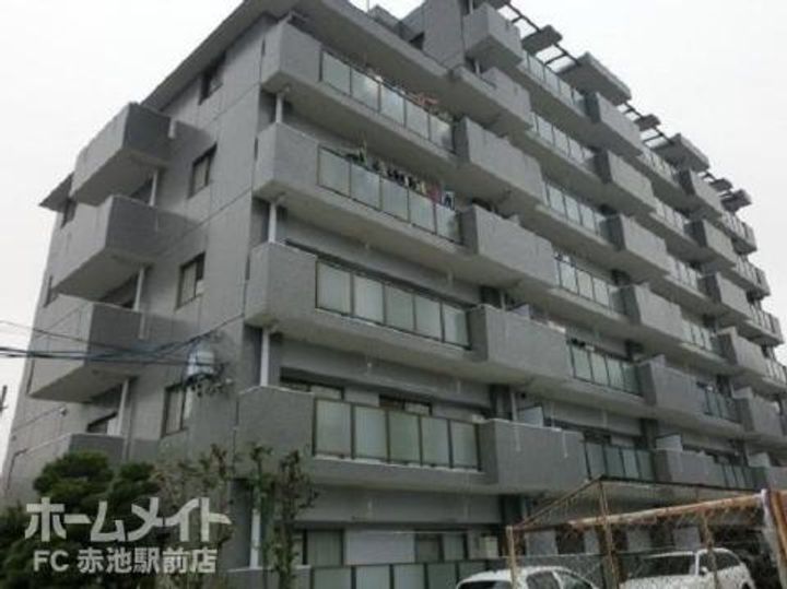 佐久間マンションの外観