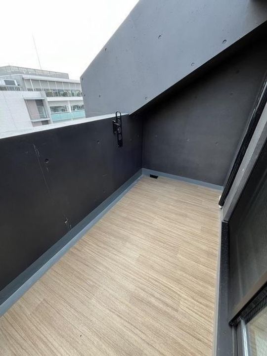 STANDZ京都駅西の内装