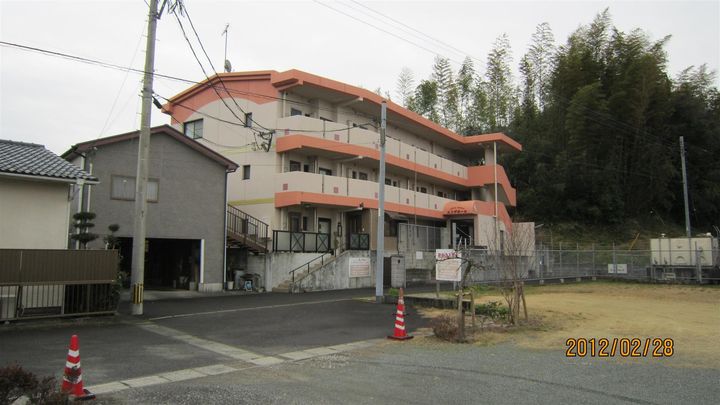 エリザホールの外観