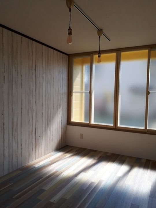 ロック上十川の内装