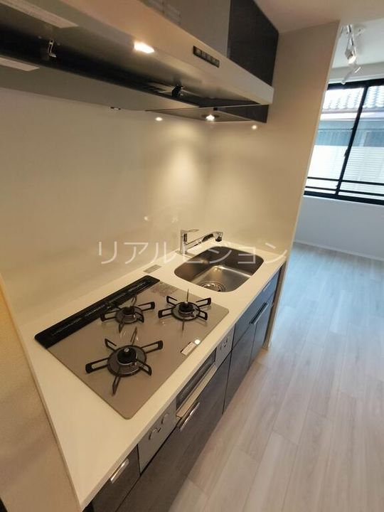 ラ・ペルラ下北沢のキッチン