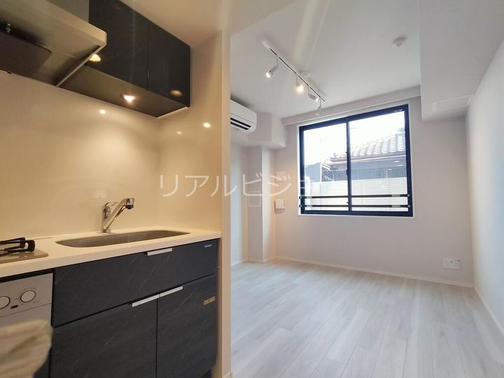 ラ・ペルラ下北沢の居間