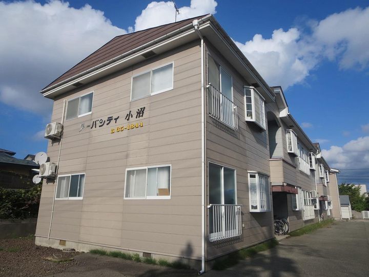 アーバンティ小沼の外観