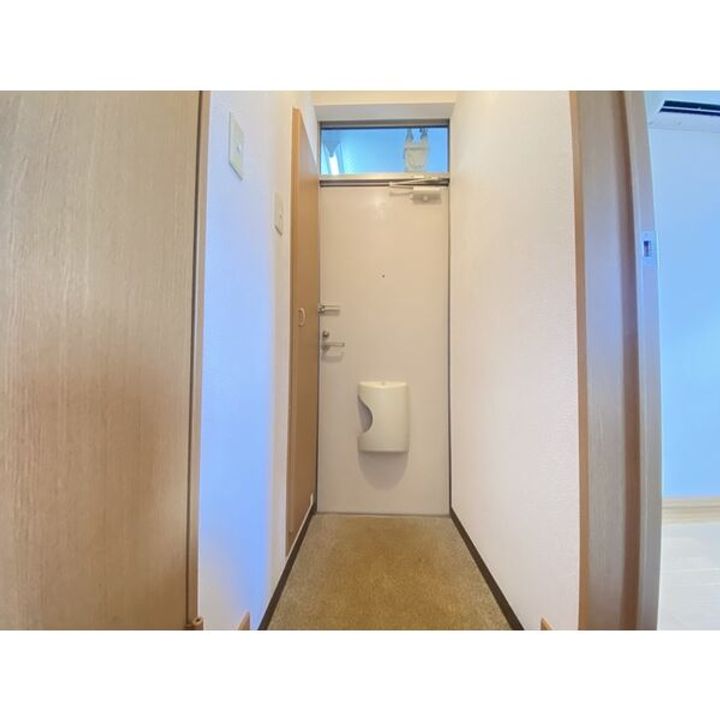 グランサーガ琴似の玄関
