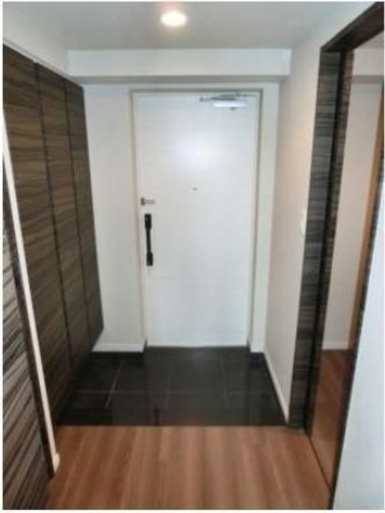 東京都北区西ケ原4(マンション)の賃貸物件の玄関