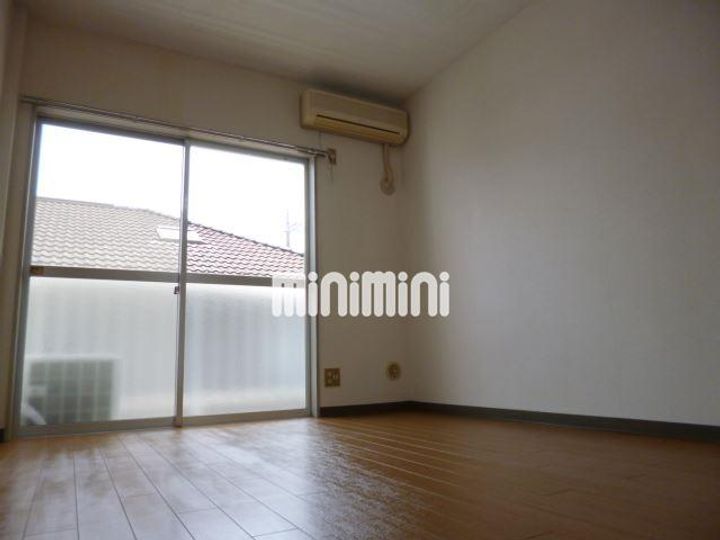 アーシャンの居間