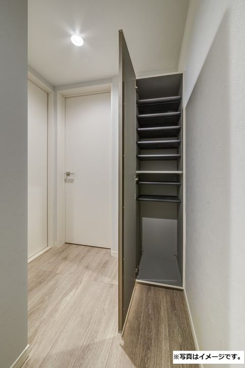 神奈川県大和市西鶴間3(アパート)の賃貸物件の玄関