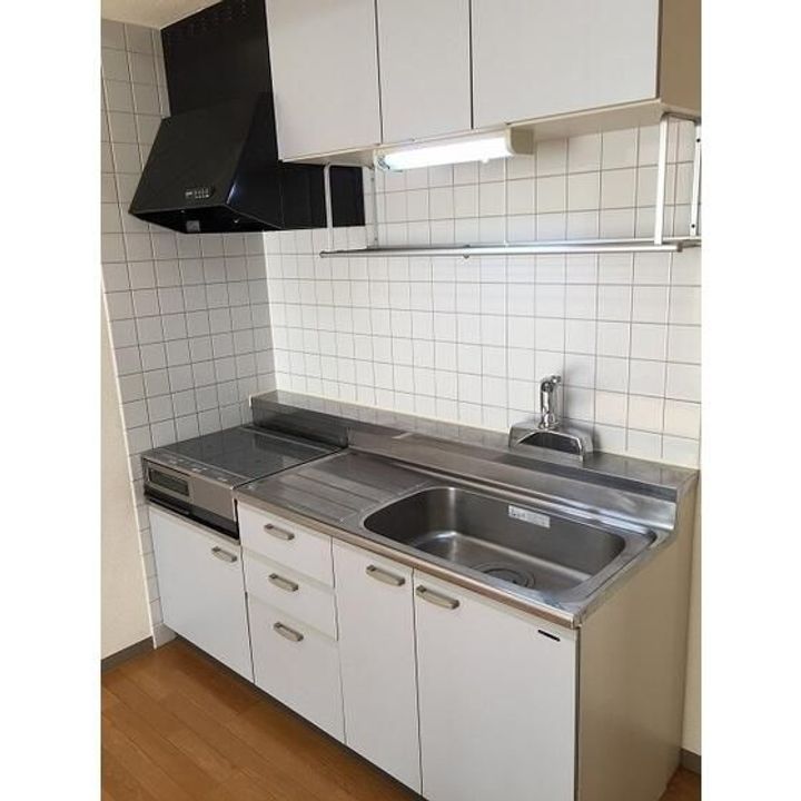 千葉県千葉市中央区問屋町の賃貸マンションのキッチン