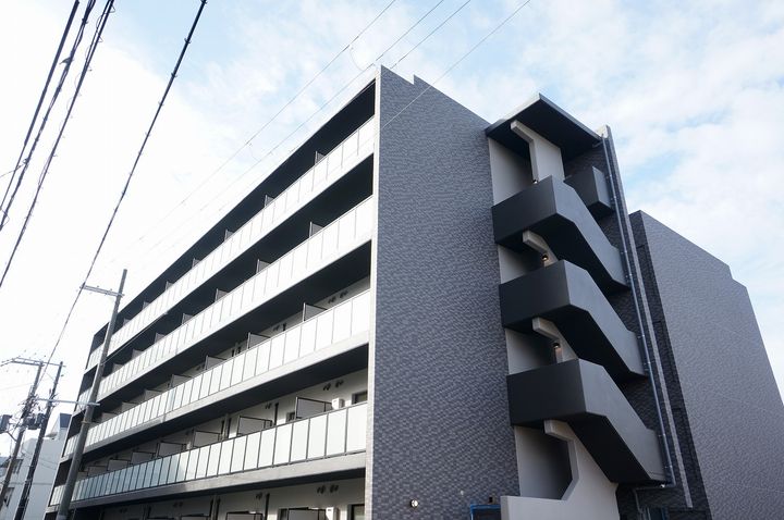 リヴィアス大阪EASTの外観