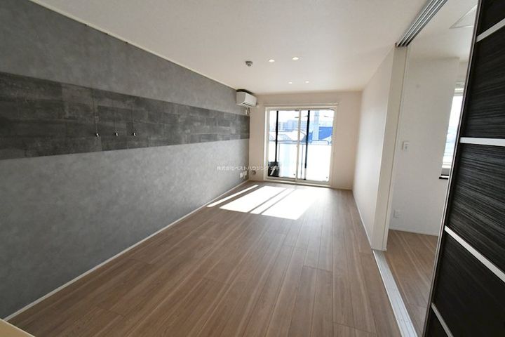 埼玉県草加市金明町(マンション)の賃貸物件の居間