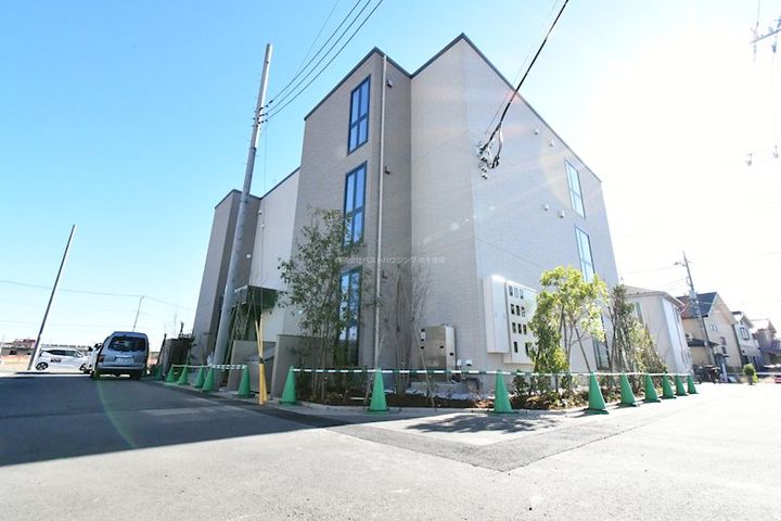 埼玉県草加市金明町(マンション)の賃貸物件の外観