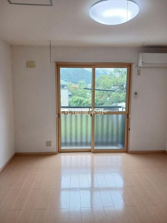 福井県小浜市南川町(アパート)の賃貸物件の居間