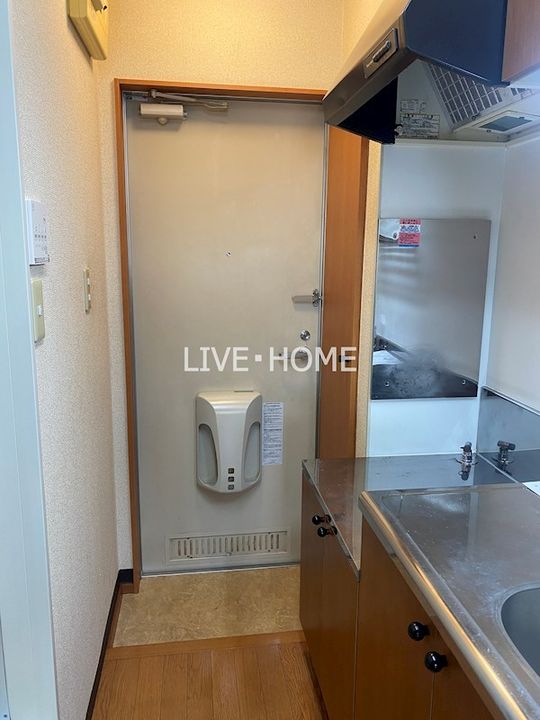 東京都杉並区高円寺南5(アパート)の賃貸物件の玄関