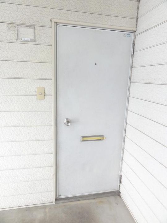 山形県山形市飯田西5(アパート)の賃貸物件の玄関