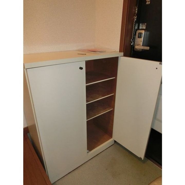 ストリームB棟の玄関