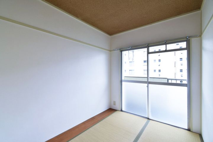 UR岩成台の内装