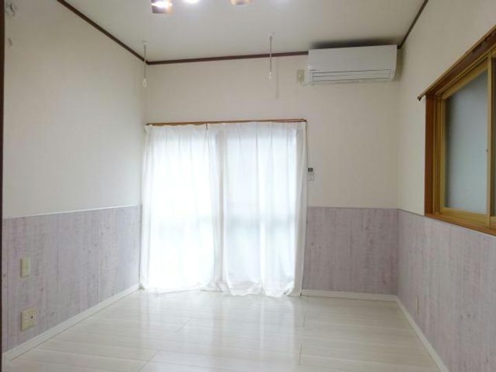 プラグイン関屋大川の居間