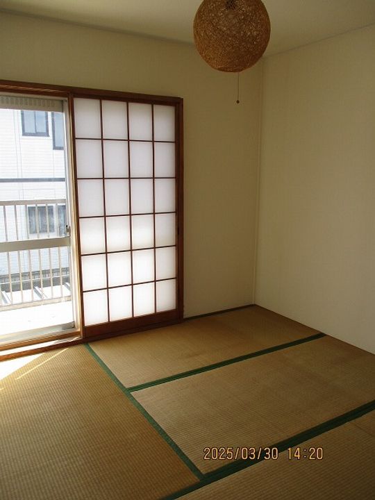 千葉県千葉市若葉区多部田町(一戸建)の賃貸物件の居間