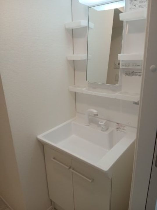 胆沢郡金ケ崎町西根杉土手【ワンリッチ金ヶ崎B】新築の内装