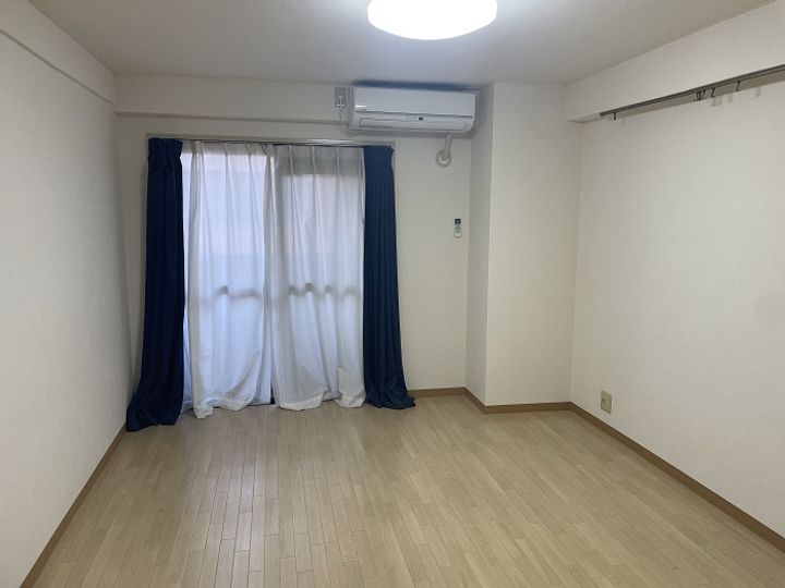 TAILOR5番館の居間