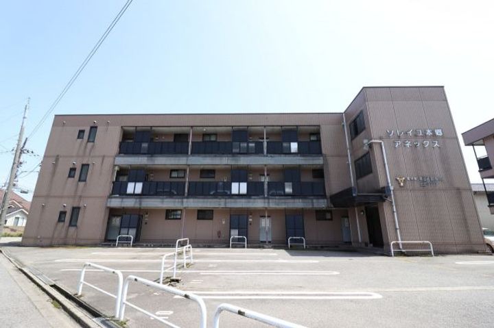 ソレイユ本郷アネックスの地図