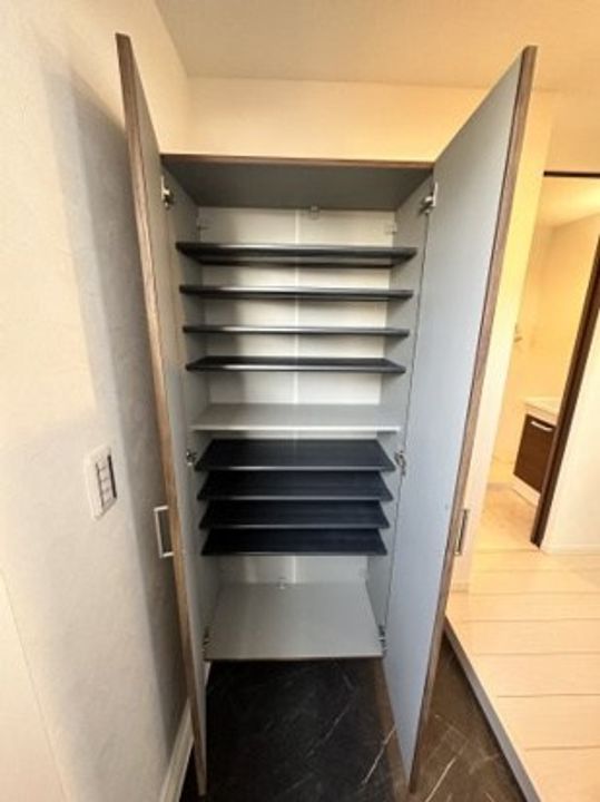 神奈川県座間市相模が丘2(アパート)の賃貸物件の玄関