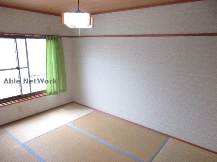 C.H稲田マンション領家の居間