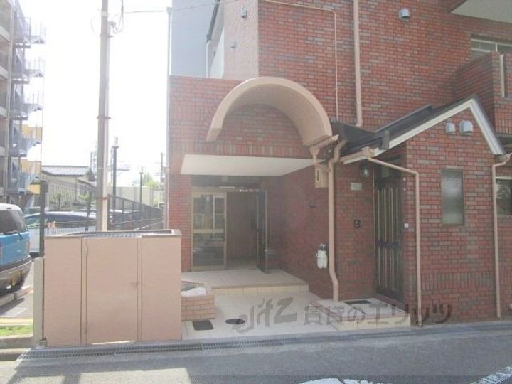 センチュリー三島の地図